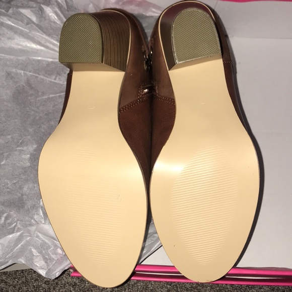 🆕 Shoedazzle Brown {Landy} Corset Booties - Picture 7 of 10